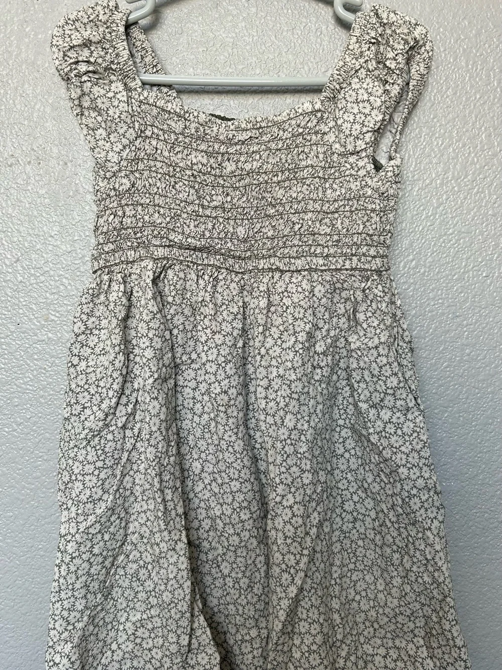 GAP White Floral Smocked Sundress with Black Daisy Print
